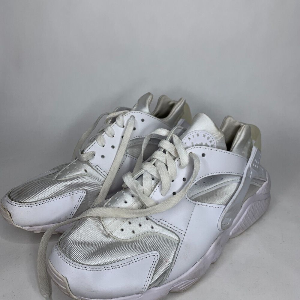Nike‎ Huarache Shoes Womens 10 Triple White Running DH4439-102